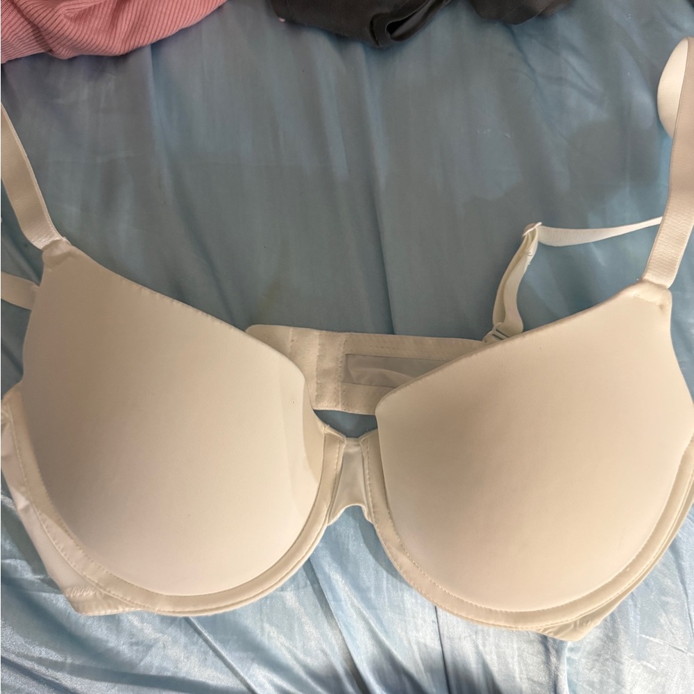 Auden Classic White Bra